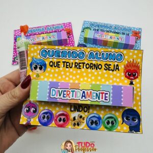 Cartão Volta as Aulas Alunos Divertidamente